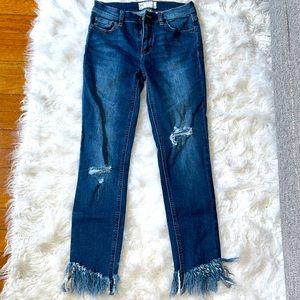 Free People Frayed Hem Skinny Jeans 25
